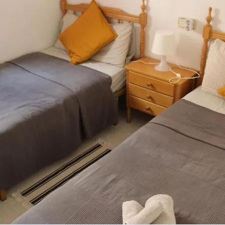 Apartment Very Well Located, 450 Meters From Playa Del Cura With Swimming Pool Torrevieja